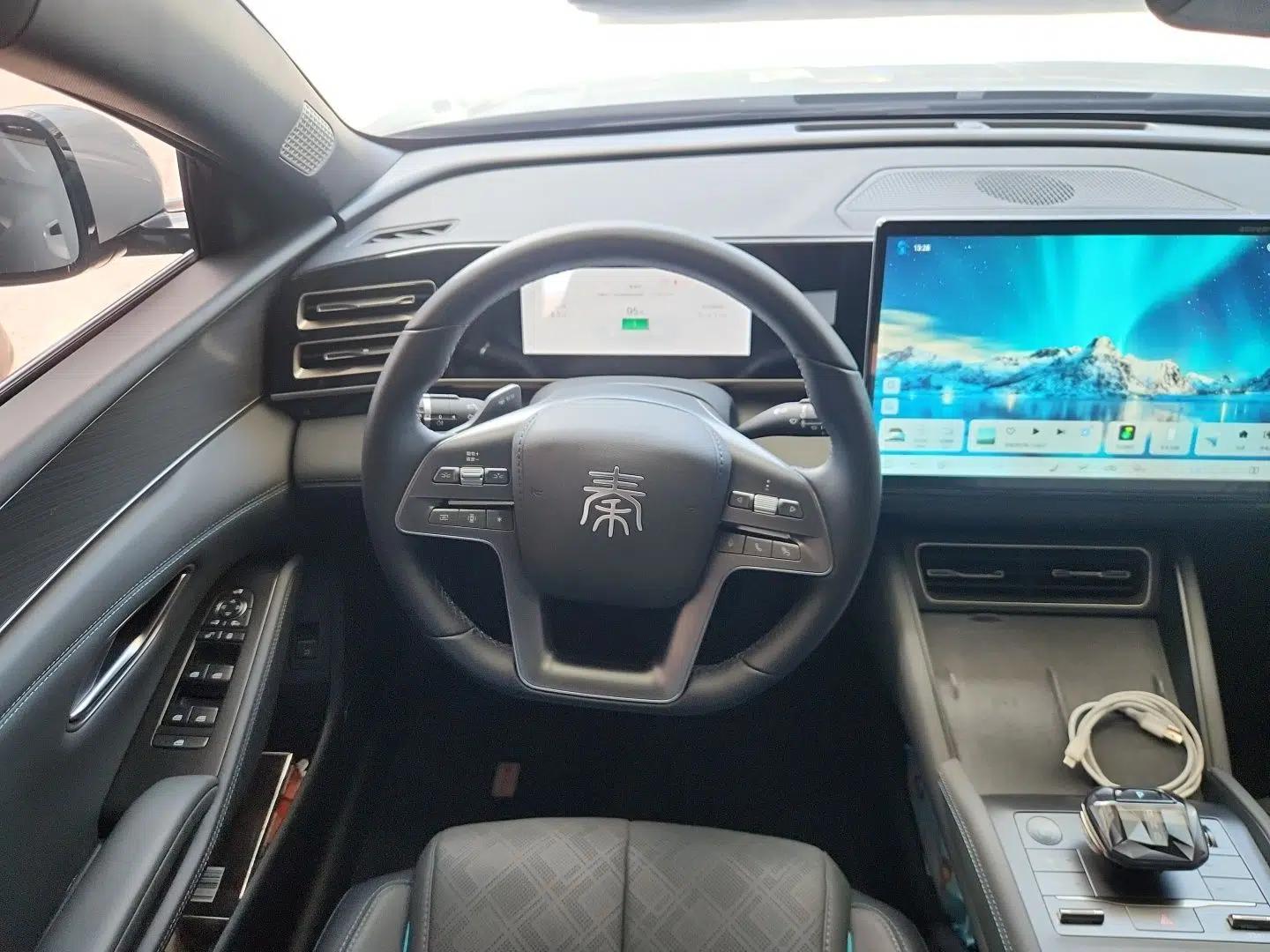 BYD Qin L 2025 DM-i Smart Drive 120KM Excellence Model — миниатюра 10