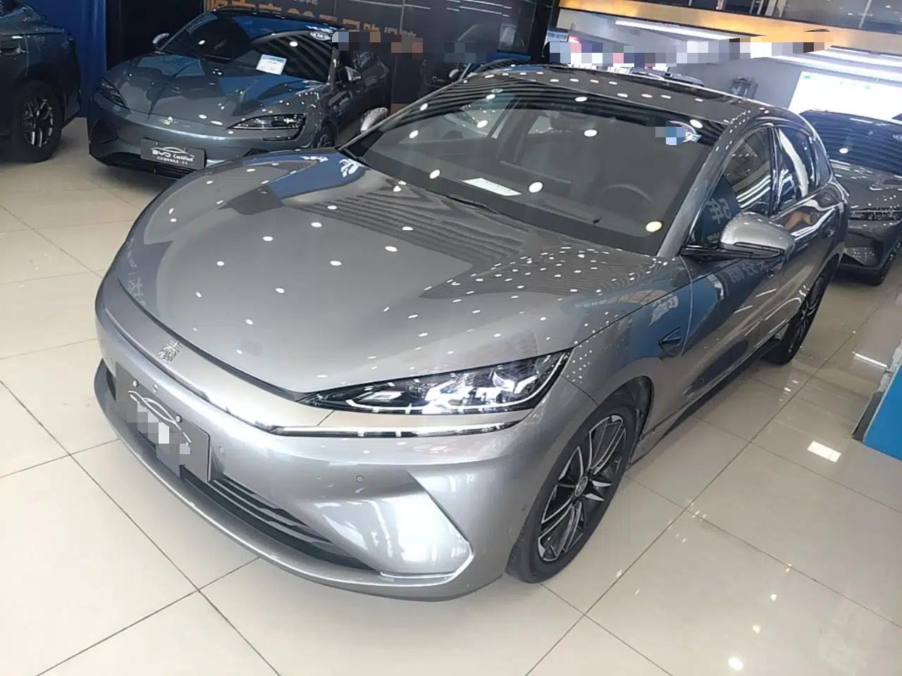 BYD Qin L 2025 EV 545KM Excellence Edition — миниатюра 1