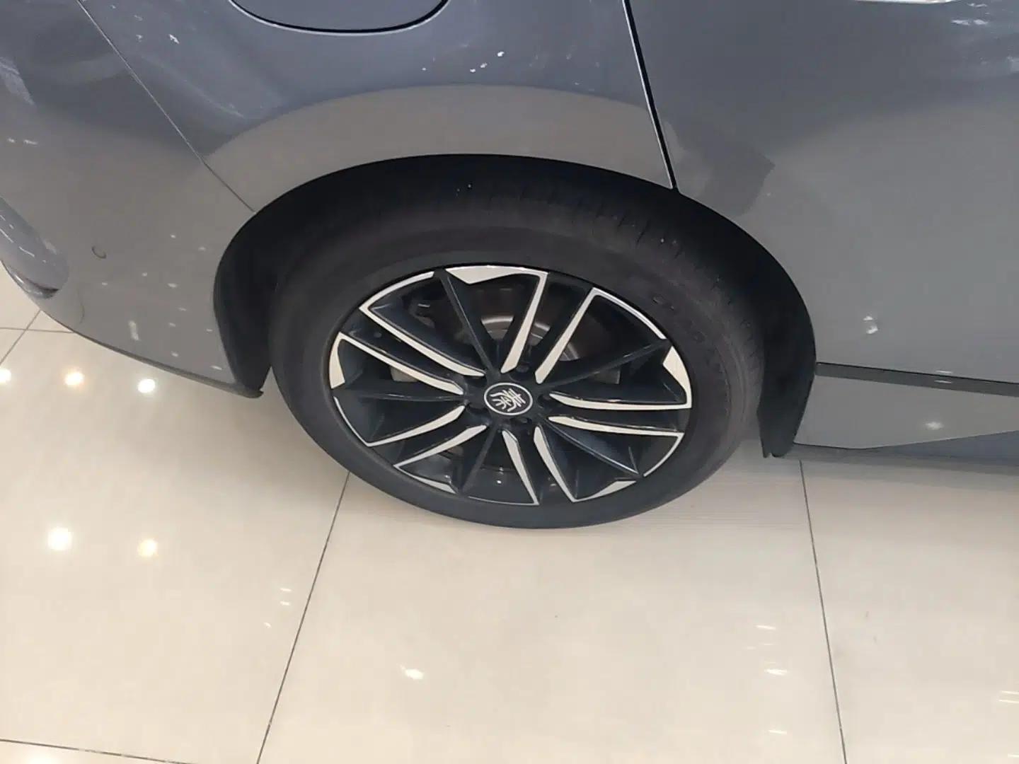 BYD Qin L 2025 EV 545KM Excellence Edition — миниатюра 11