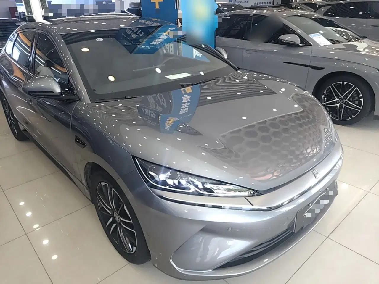 BYD Qin L 2025 EV 545KM Excellence Edition — миниатюра 3