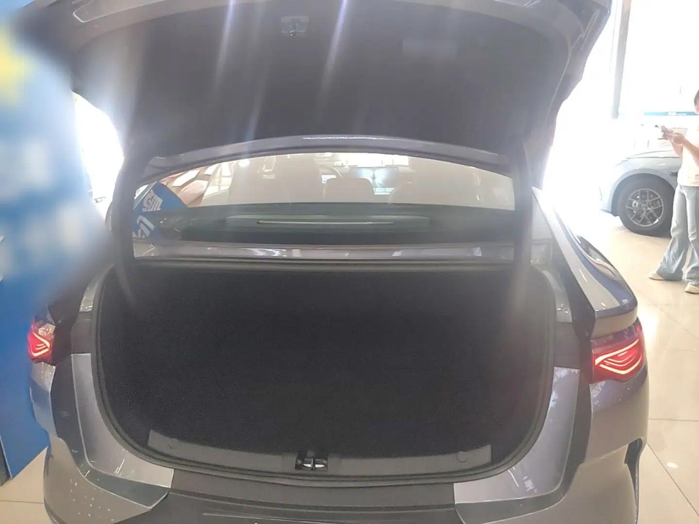 BYD Qin L 2025 EV 545KM Excellence Edition — миниатюра 22