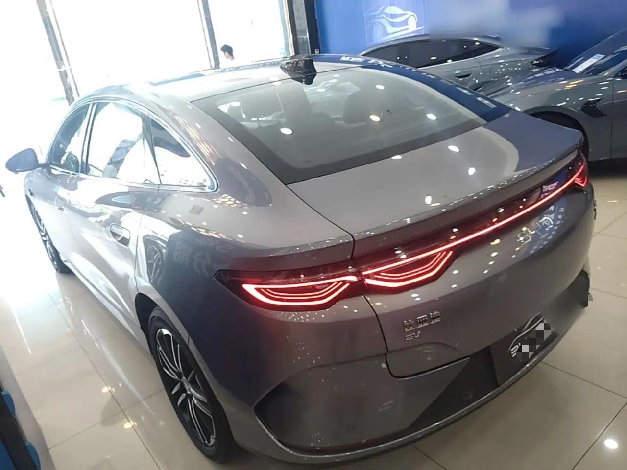 BYD Qin L 2025 EV 545KM Excellence Edition — миниатюра 4