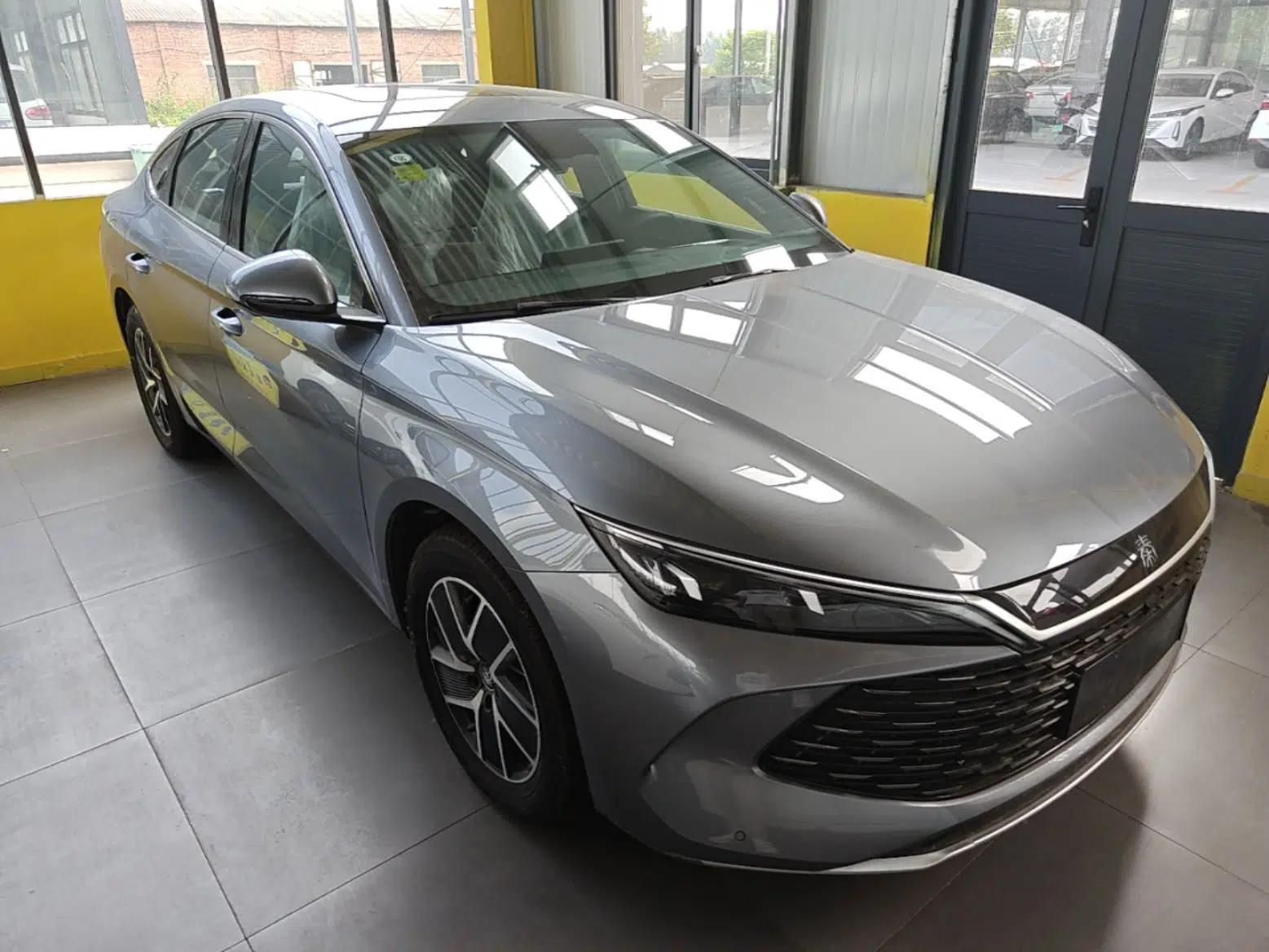 BYD Qin L 2024 DM-i 120KM Leading Model — миниатюра 3