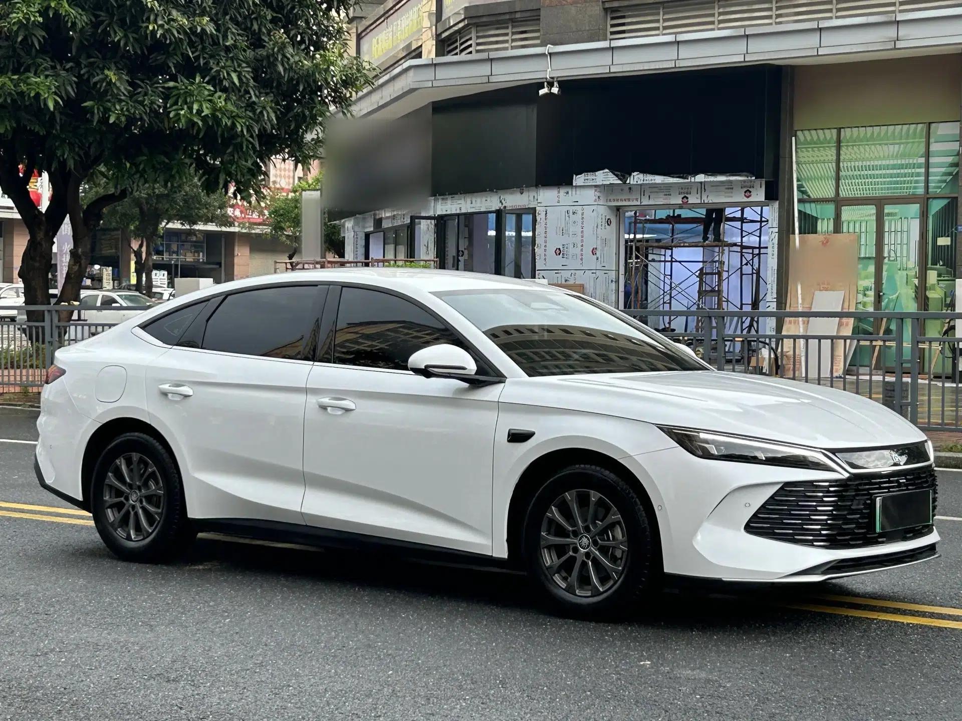 BYD Qin L 2025 DM-i Smart Drive 80KM Leading Model — миниатюра 13