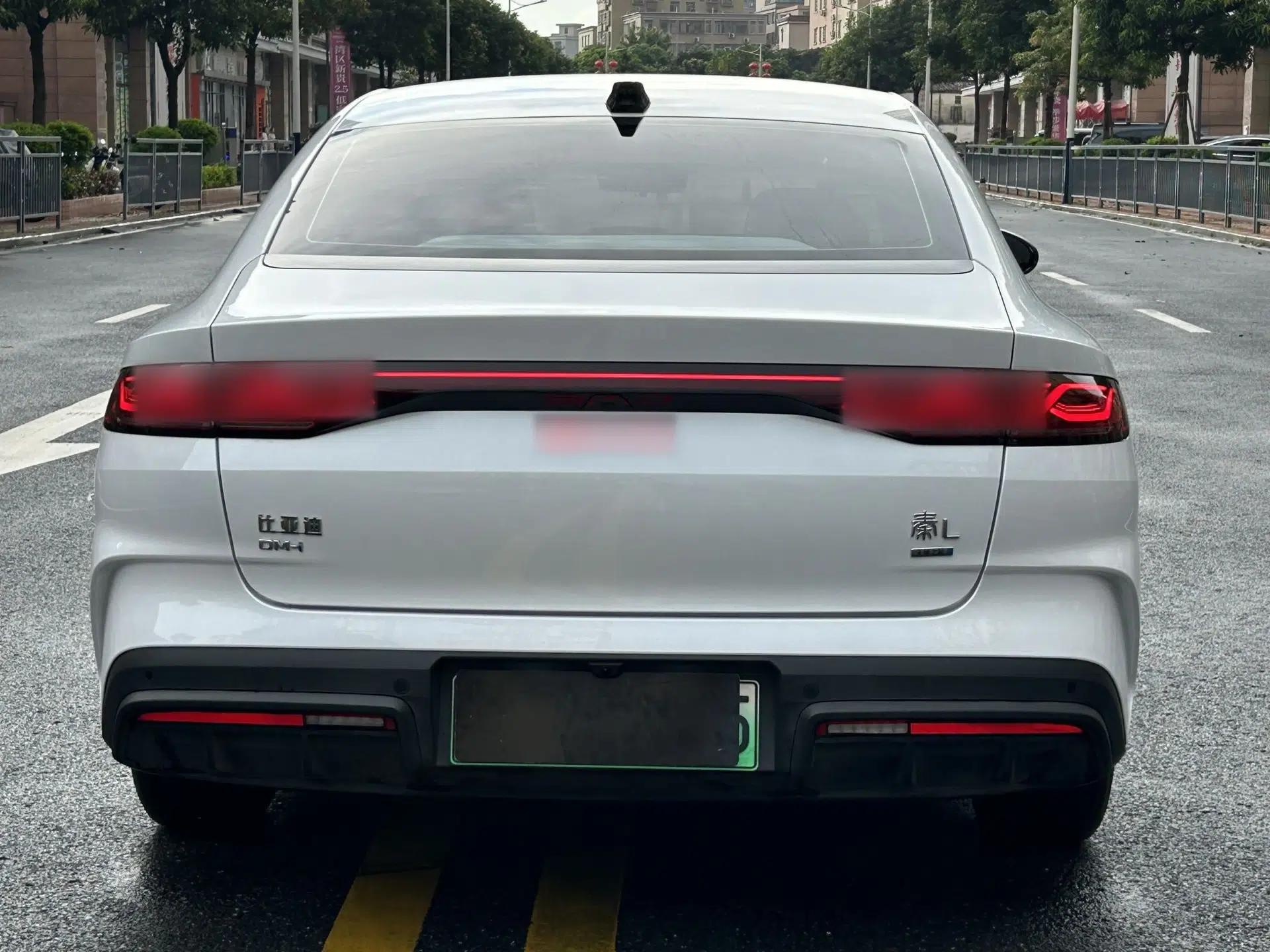 BYD Qin L 2025 DM-i Smart Drive 80KM Leading Model — миниатюра 15