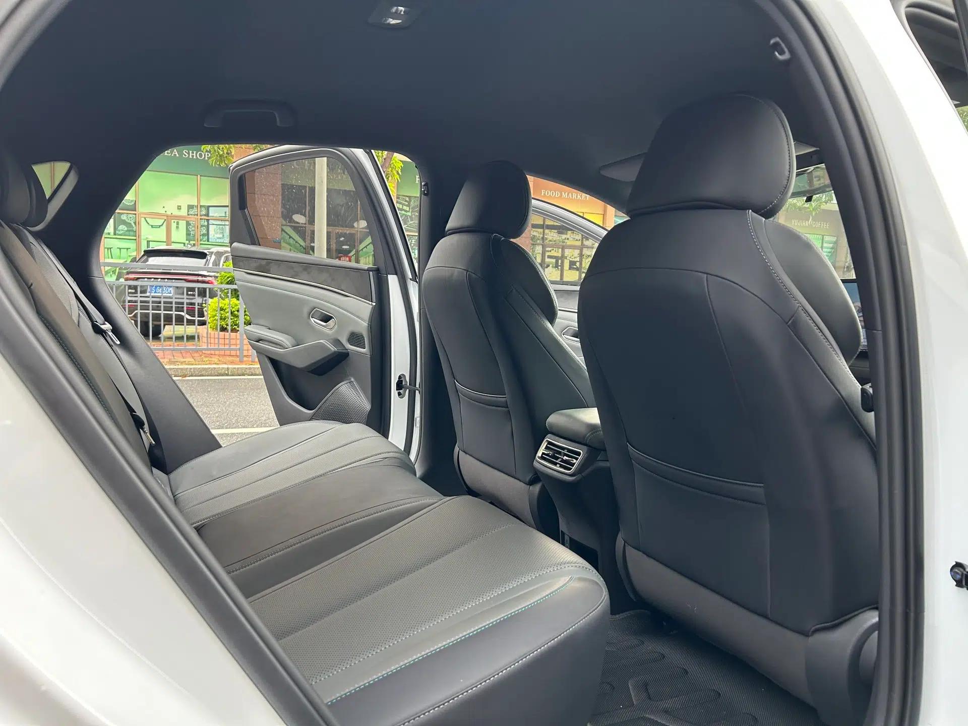 BYD Qin L 2025 DM-i Smart Drive 80KM Leading Model — миниатюра 30