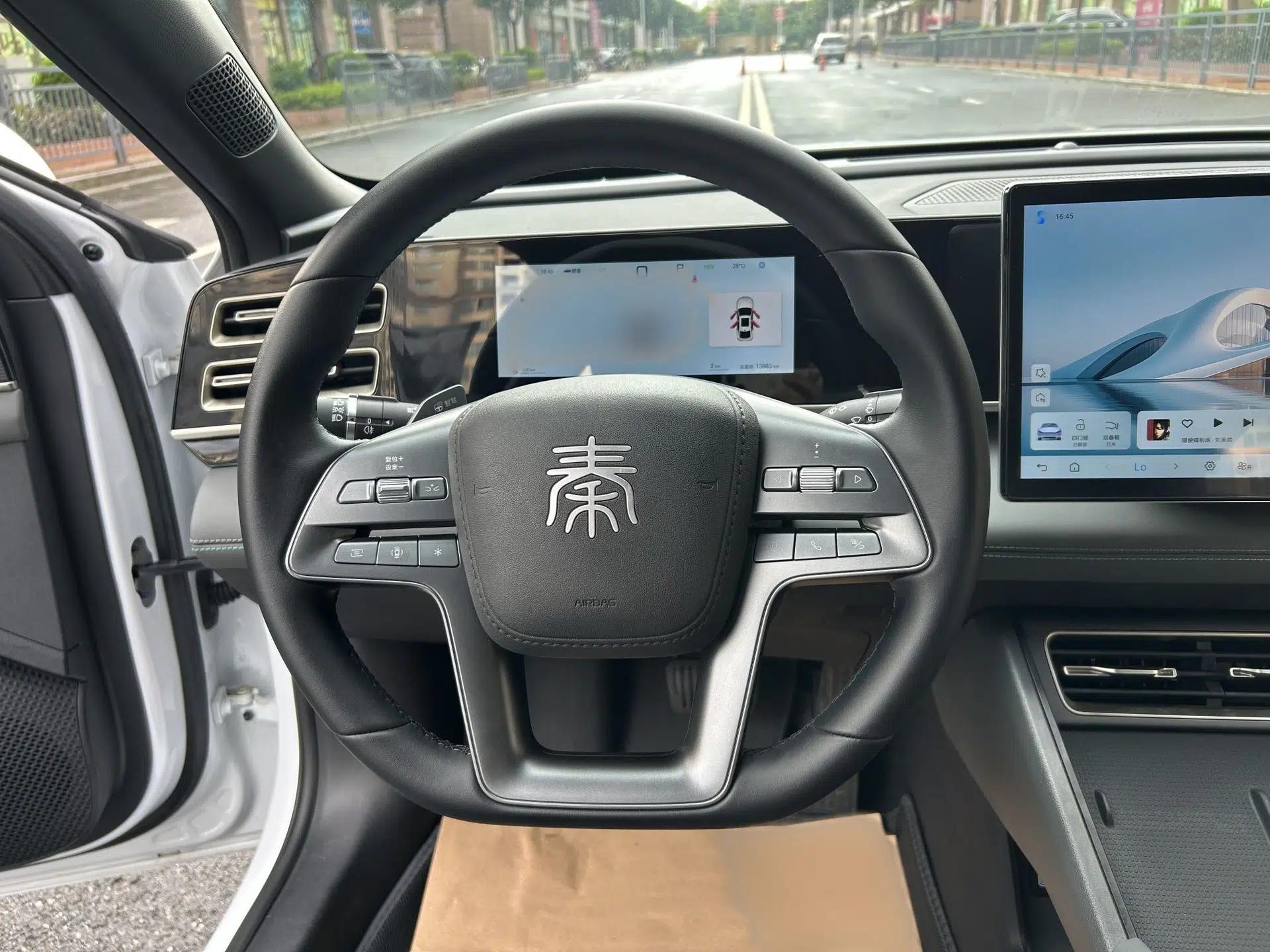 BYD Qin L 2025 DM-i Smart Drive 80KM Leading Model — миниатюра 33