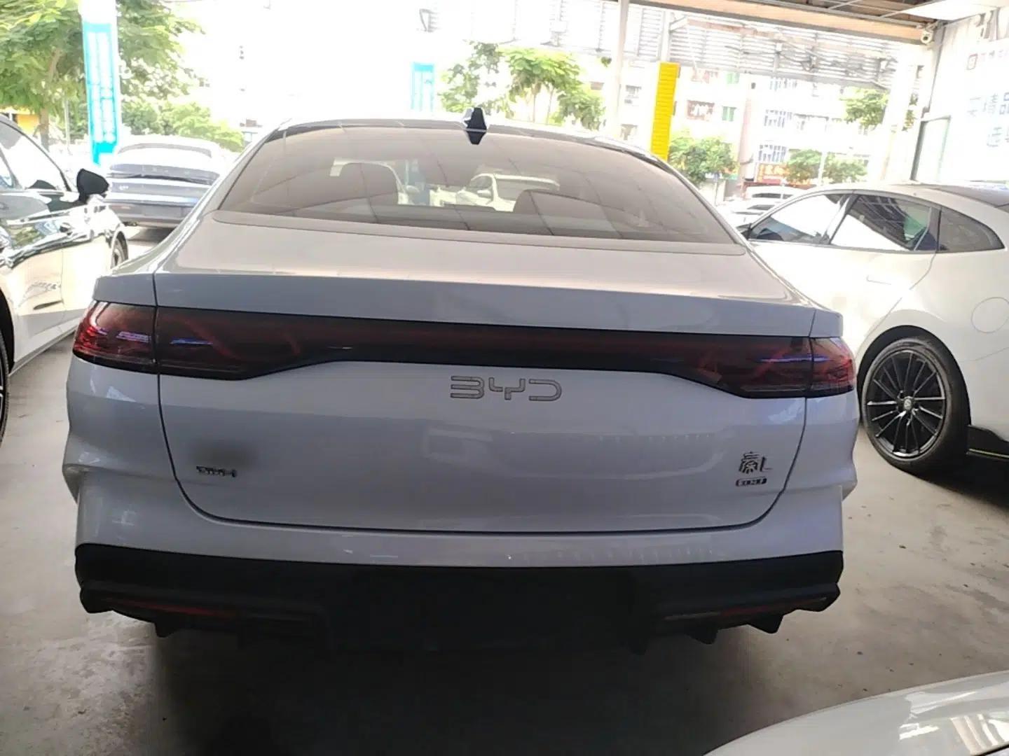 BYD Qin L 2025 DM-i Smart Drive 80KM Leading Model — миниатюра 5