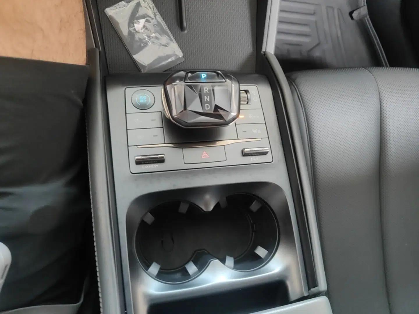 BYD Qin L 2024 DM-i 80KM Leading Model — миниатюра 16