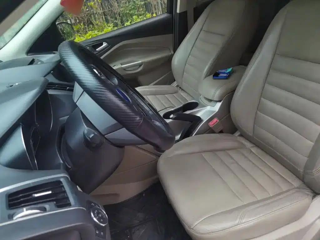 Ford Kuga 2013 2.0L GTDi AWD Elite — миниатюра 11