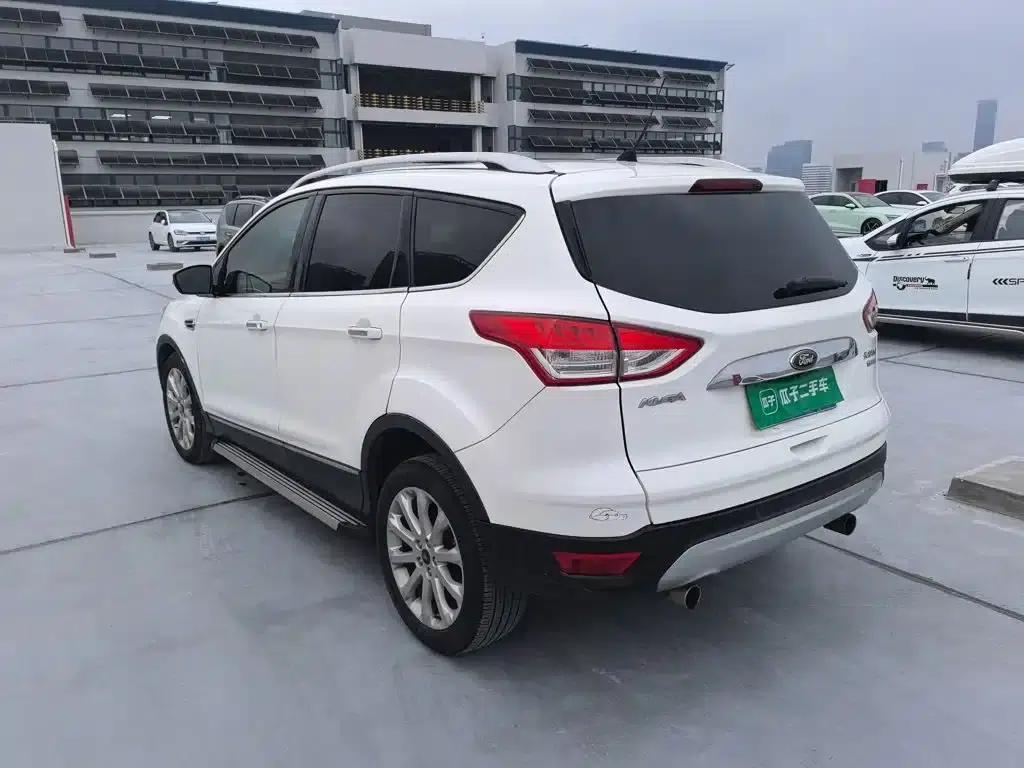 Ford Kuga 2013 2.0L GTDi AWD Elite — миниатюра 25