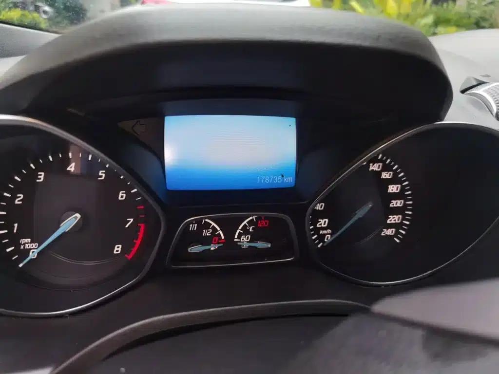 Ford Kuga 2013 2.0L GTDi AWD Elite — миниатюра 8