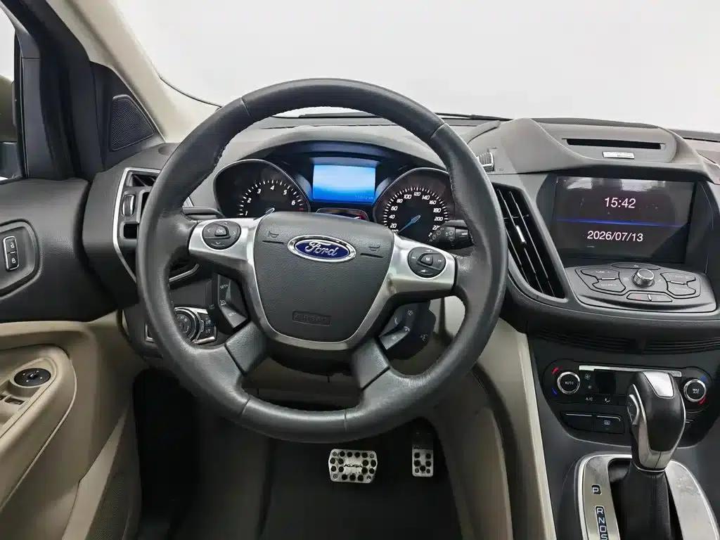 Ford Kuga 2013 2.0L GTDi AWD Elite — миниатюра 11