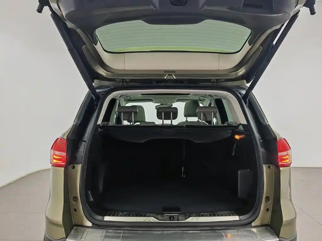 Ford Kuga 2013 2.0L GTDi AWD Elite — миниатюра 16