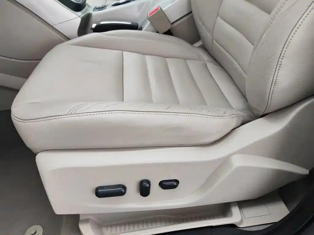 Ford Kuga 2013 2.0L GTDi AWD Elite — миниатюра 20