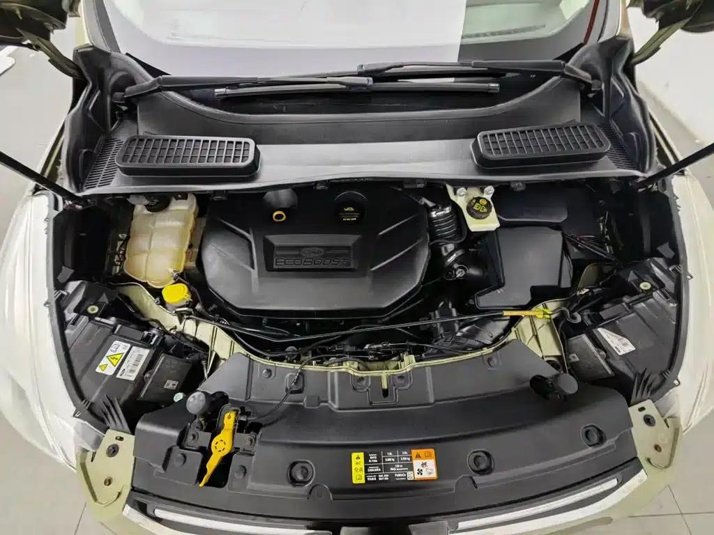 Ford Kuga 2013 2.0L GTDi AWD Elite — миниатюра 6