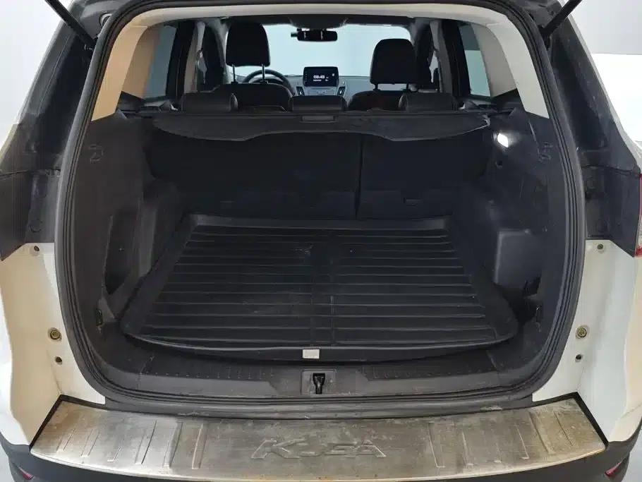Ford Kuga 2013 1.6L GTDi 2WD Fashion Edition — миниатюра 4