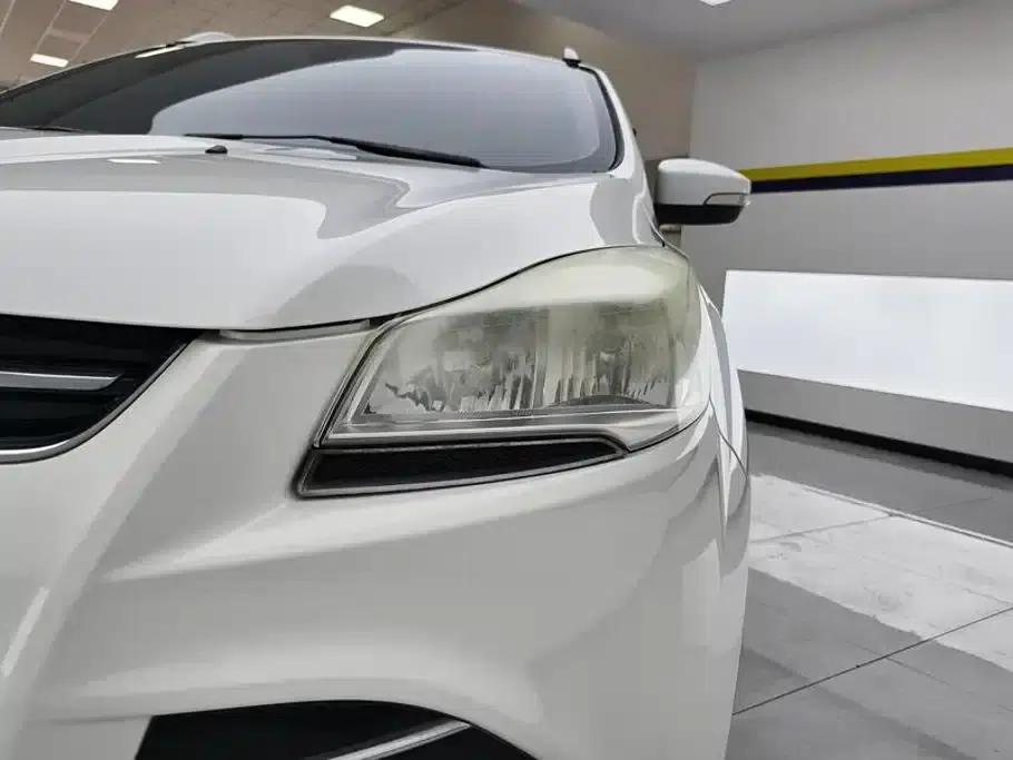 Ford Kuga 2013 1.6L GTDi 2WD Fashion Edition — миниатюра 5