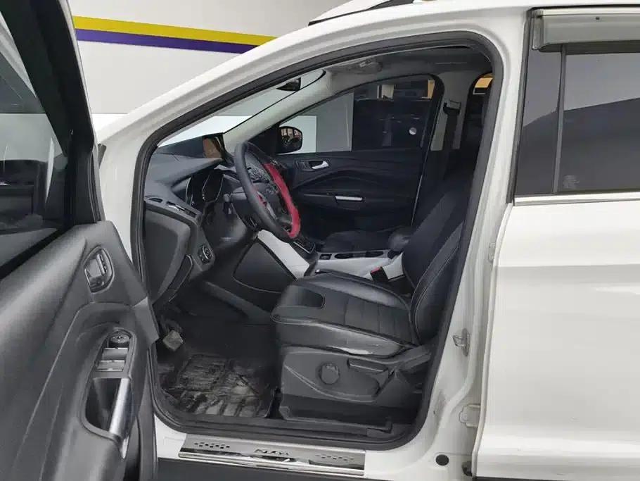 Ford Kuga 2013 1.6L GTDi 2WD Fashion Edition — миниатюра 9