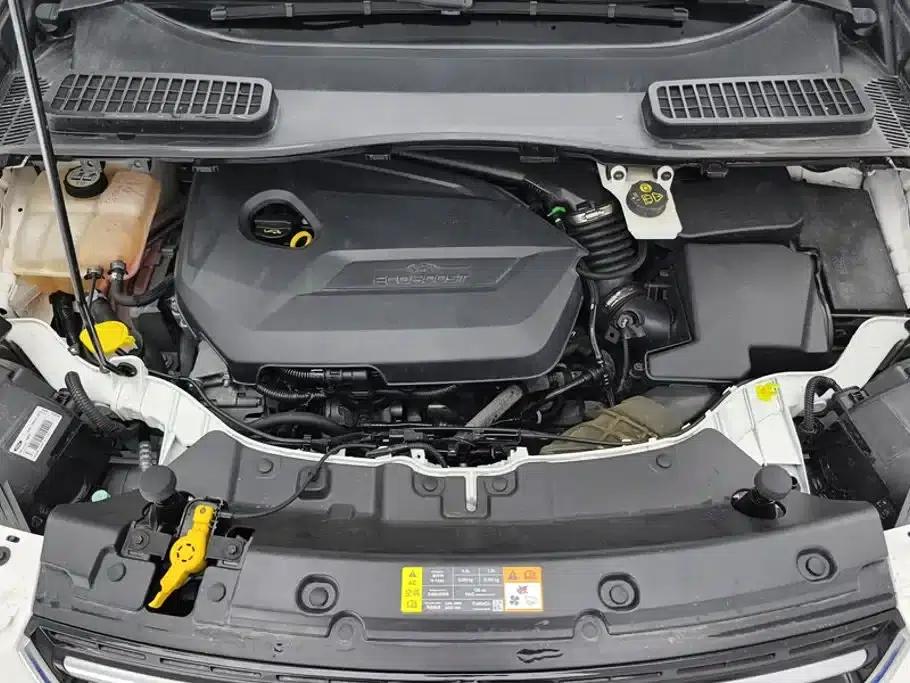 Ford Kuga 2013 1.6L GTDi 2WD Fashion Edition — миниатюра 10