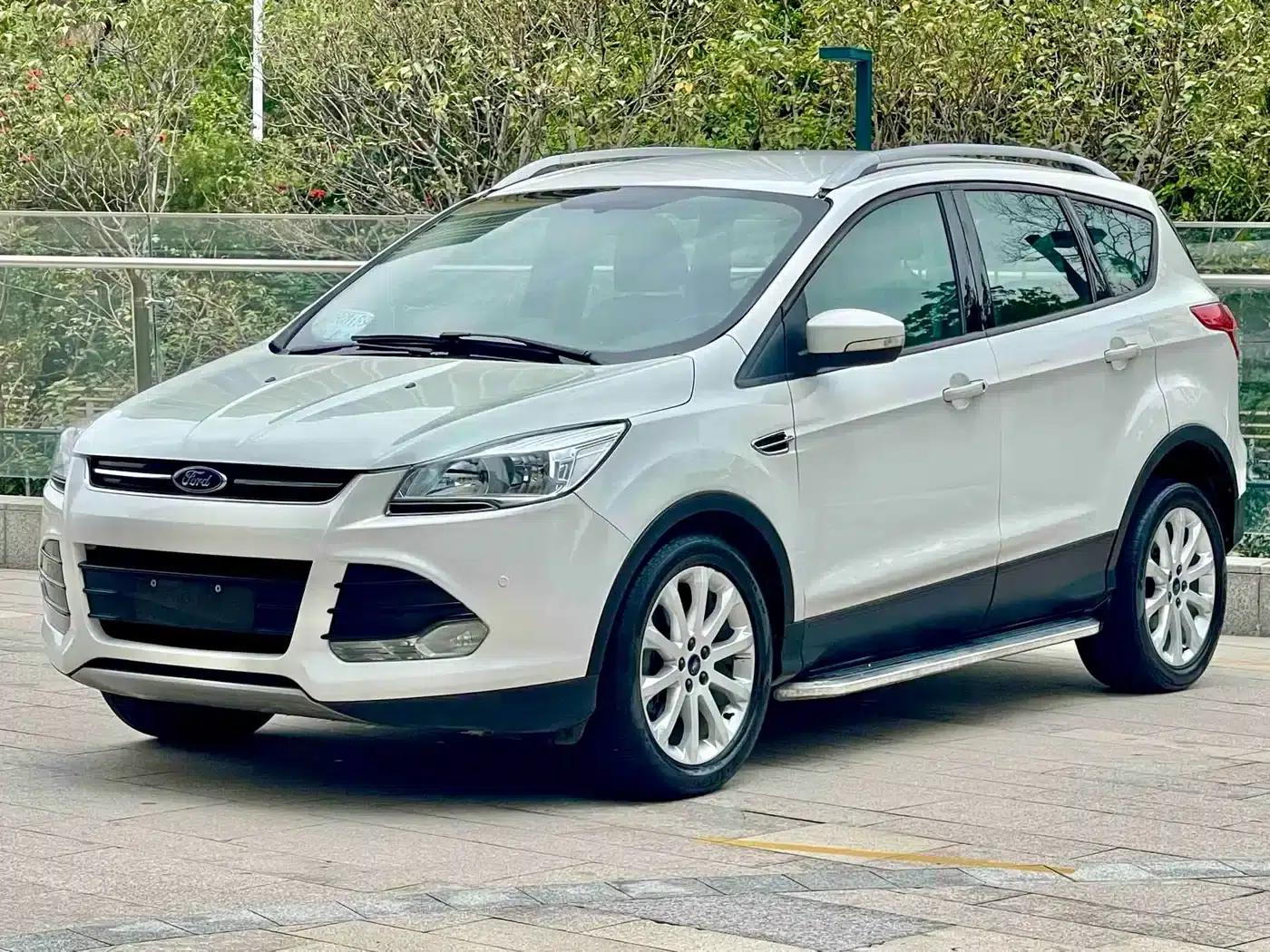 Ford Kuga 2013 1.6L GTDi 2WD Comfort Model — миниатюра 1