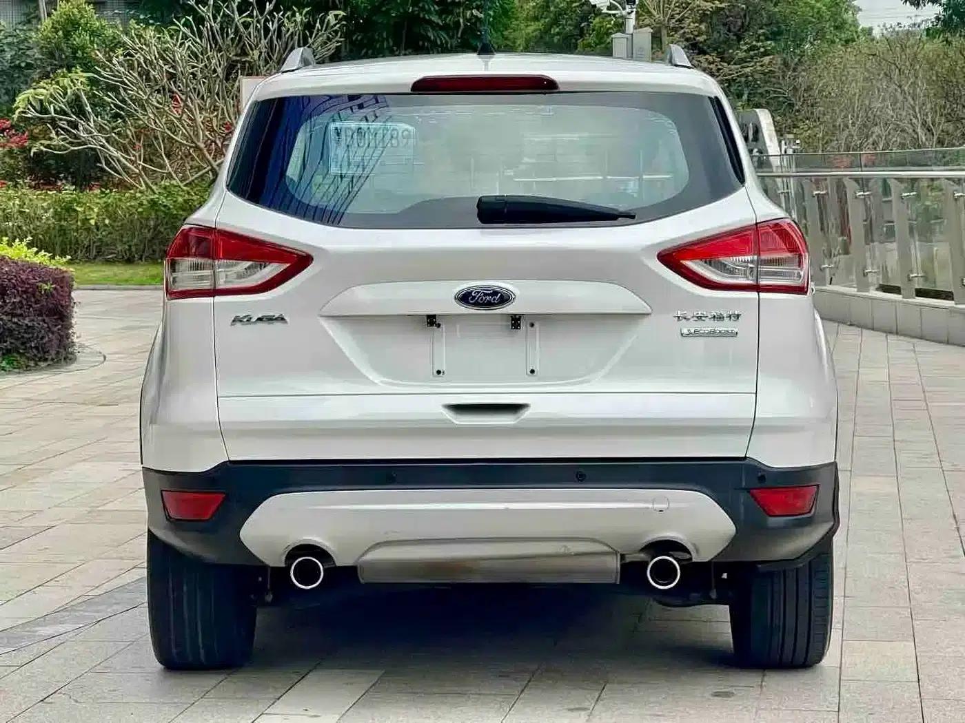 Ford Kuga 2013 1.6L GTDi 2WD Comfort Model — миниатюра 3