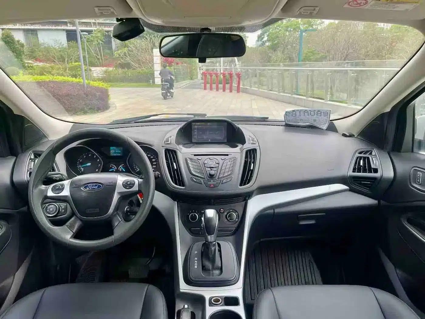 Ford Kuga 2013 1.6L GTDi 2WD Comfort Model — миниатюра 6