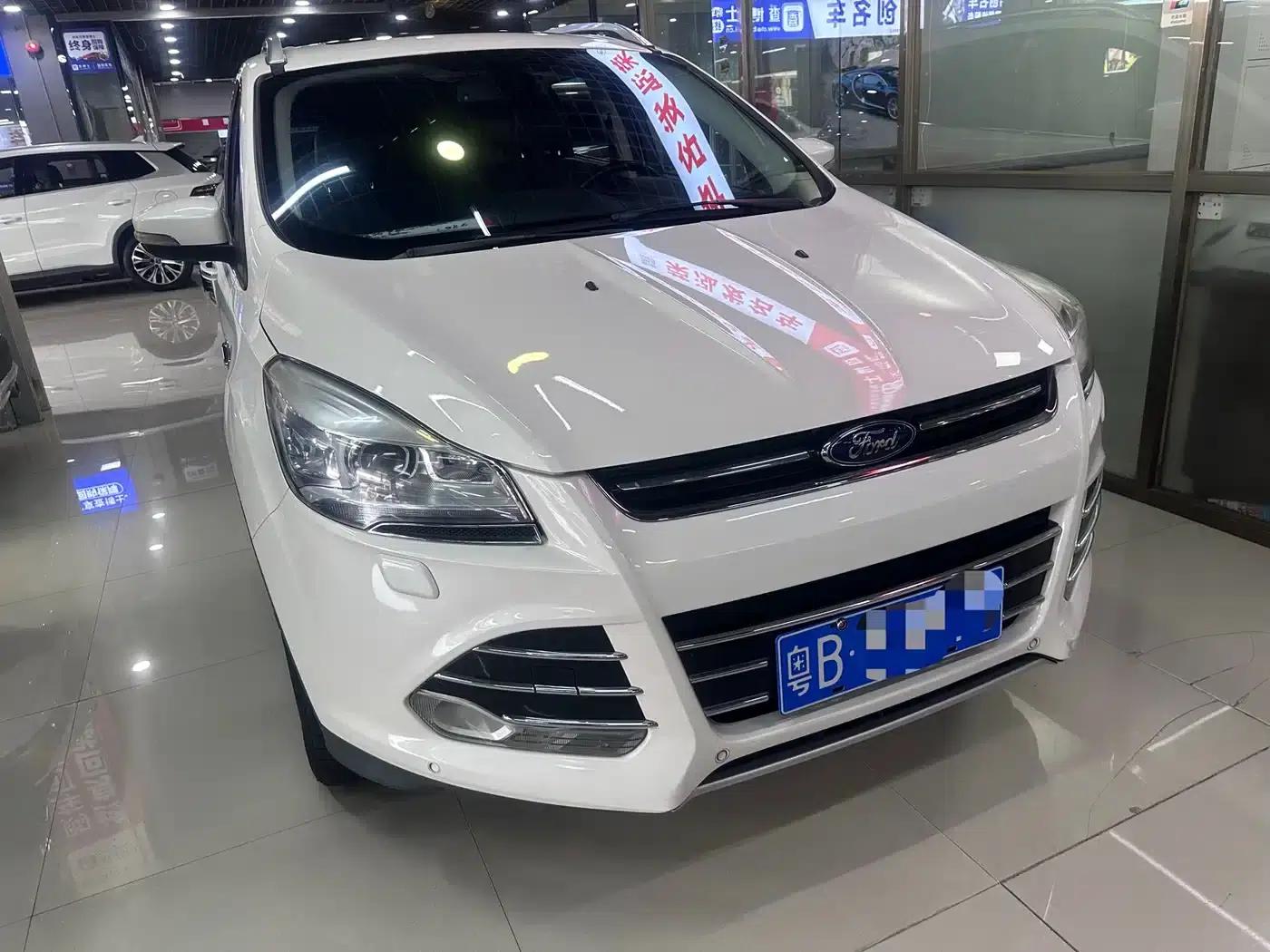 Ford Kuga 2015 2.0L GTDi AWD Sport — миниатюра 2