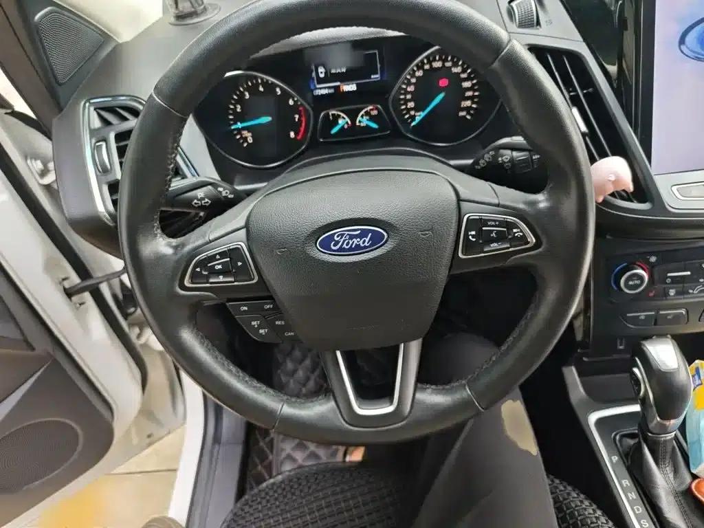 Ford Kuga 2019 EcoBoost 180 2WD Luxury Edition (China V Emission Standard) — миниатюра 3