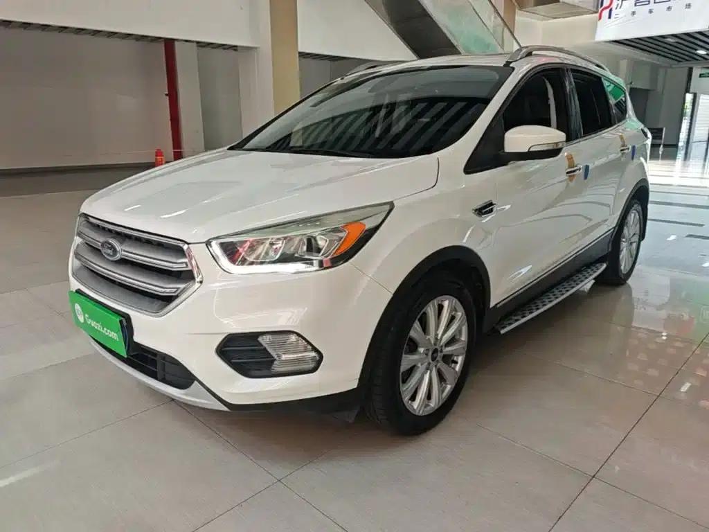 2017 Ford Kuga EcoBoost 180 2WD Luxury Edition — миниатюра 1