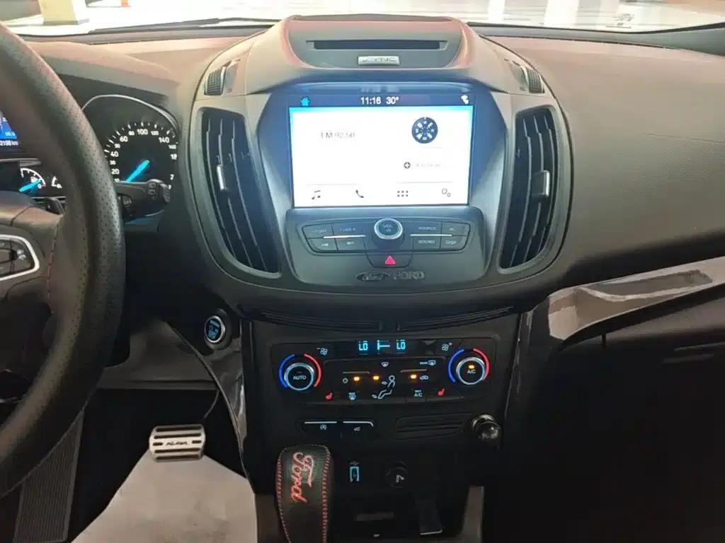 2017 Ford Kuga EcoBoost 180 2WD Luxury Edition — миниатюра 13