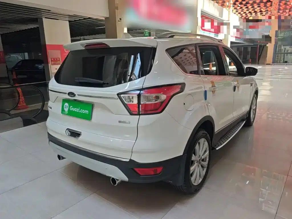 2017 Ford Kuga EcoBoost 180 2WD Luxury Edition — миниатюра 7