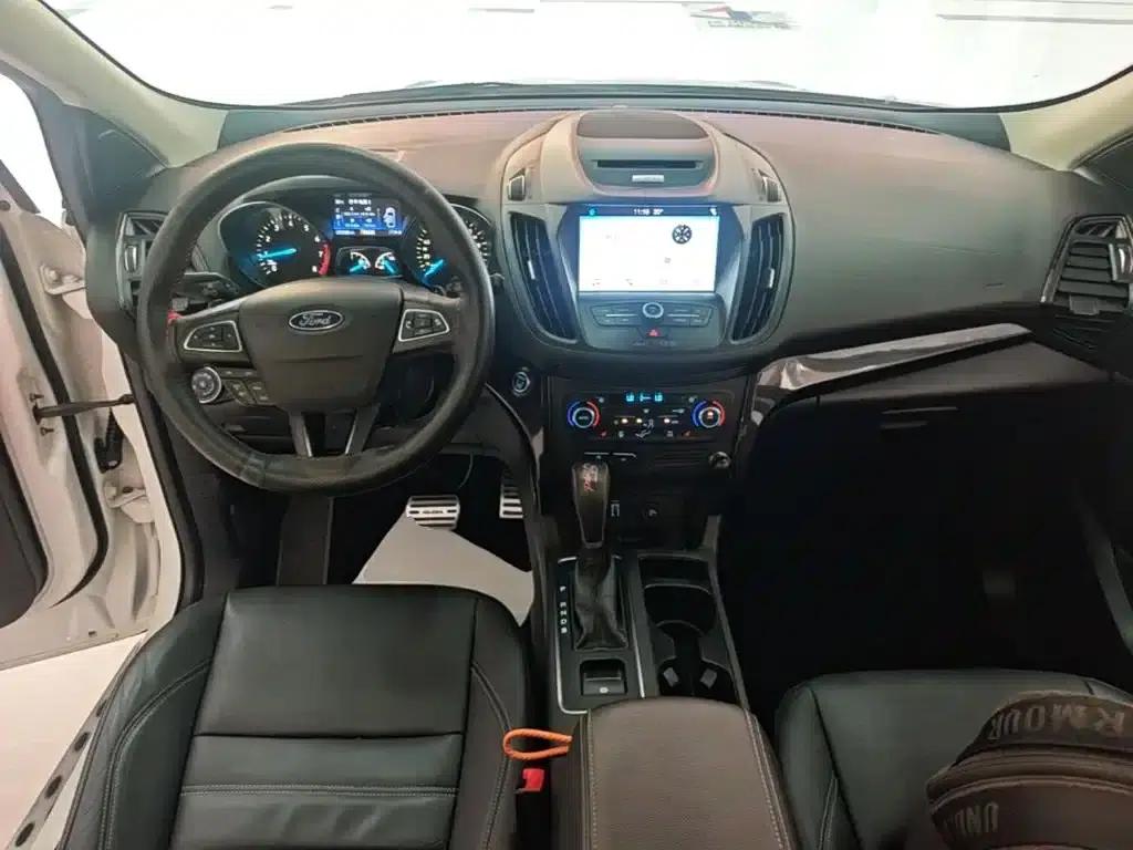 2017 Ford Kuga EcoBoost 180 2WD Luxury Edition — миниатюра 10