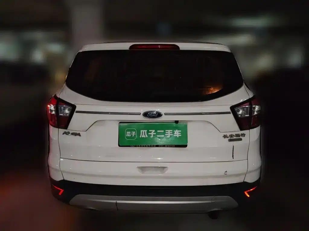 2017 Ford Kuga EcoBoost 180 2WD Elite Edition — миниатюра 4