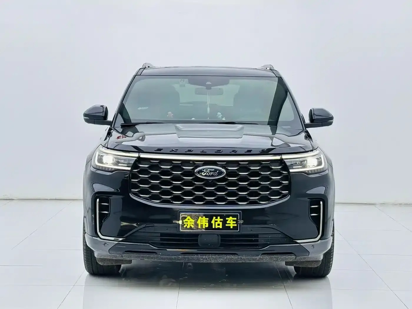2023 Explorer EcoBoost 285 AWD ST-LINE 6-seater — миниатюра 2