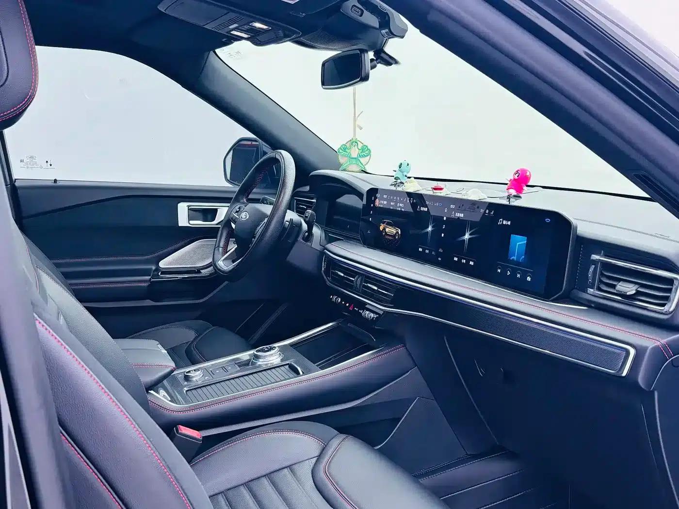 2023 Explorer EcoBoost 285 AWD ST-LINE 6-seater — миниатюра 12