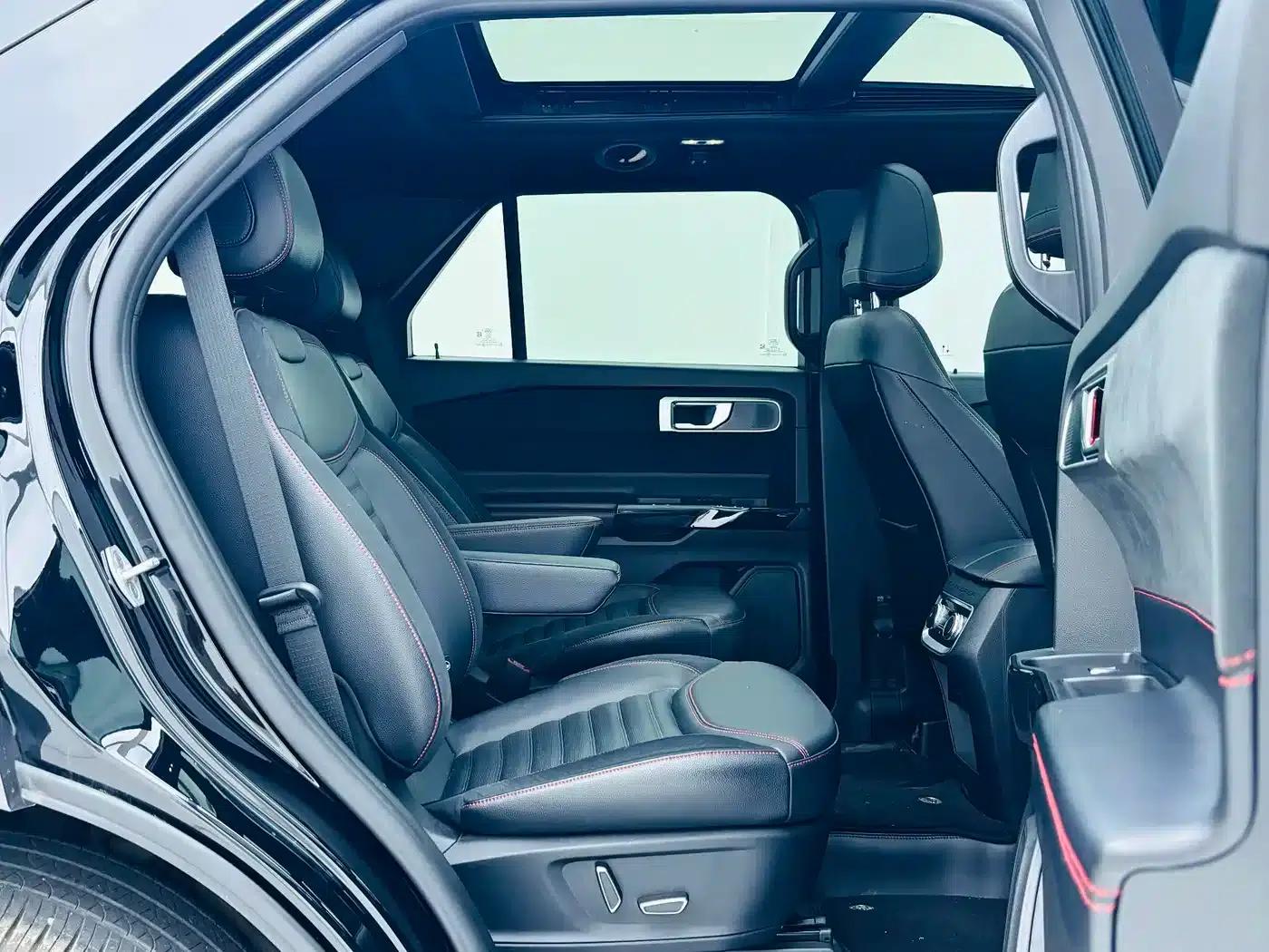 2023 Explorer EcoBoost 285 AWD ST-LINE 6-seater — миниатюра 16