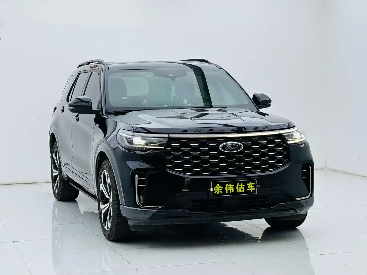 2023 Explorer EcoBoost 285 AWD ST-LINE 6-seater — миниатюра 3
