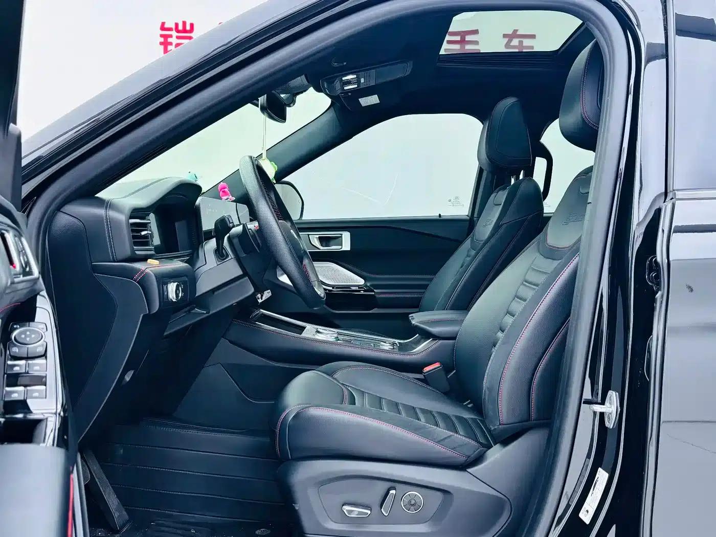 2023 Explorer EcoBoost 285 AWD ST-LINE 6-seater — миниатюра 7