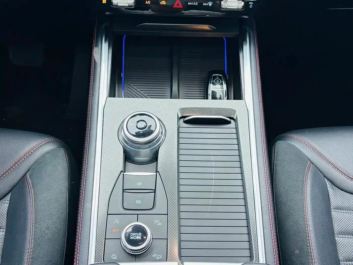 2023 Explorer EcoBoost 285 AWD ST-LINE 6-seater — миниатюра 10