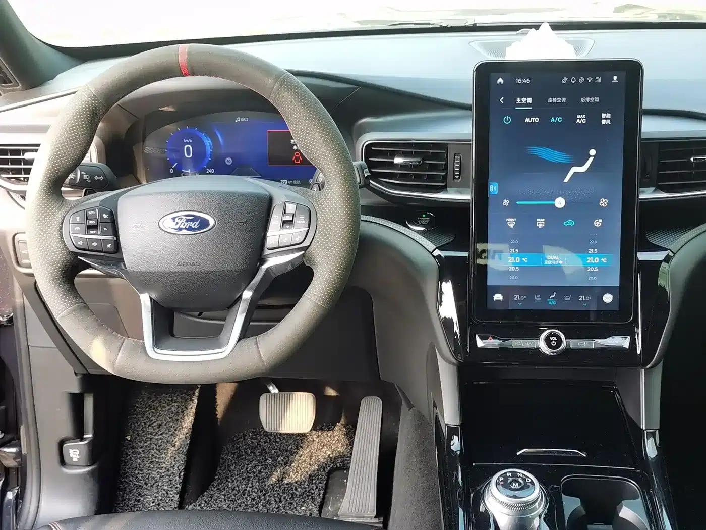 2020 Ford Explorer EcoBoost 285 AWD Sport ST-LINE 6-seater — миниатюра 11