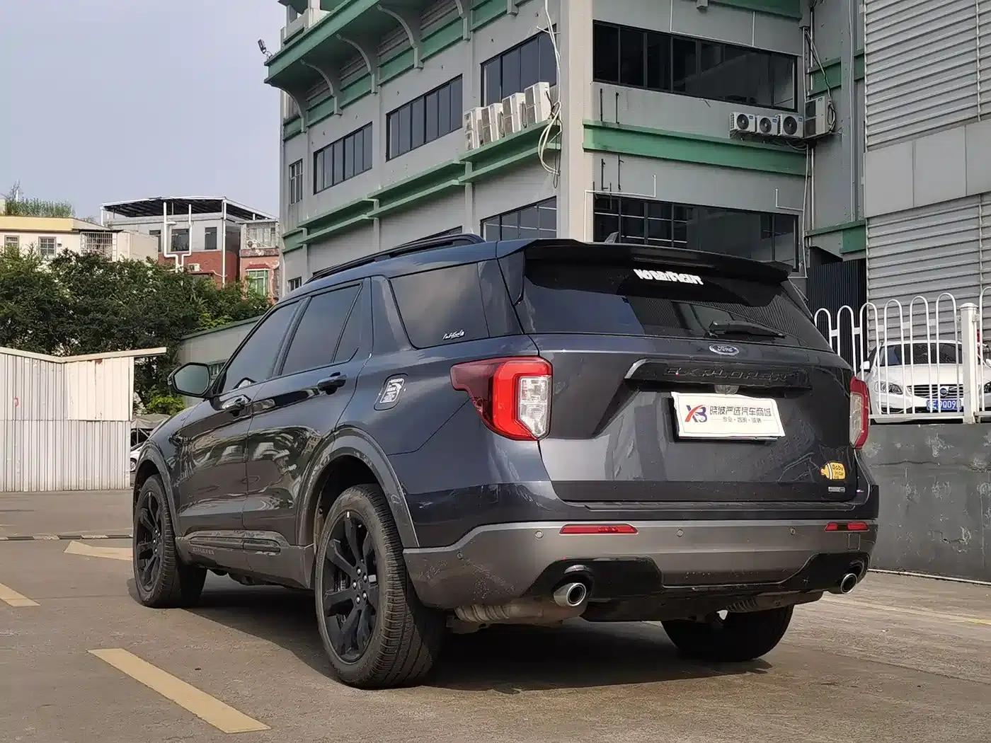 2020 Ford Explorer EcoBoost 285 AWD Sport ST-LINE 6-seater — миниатюра 4