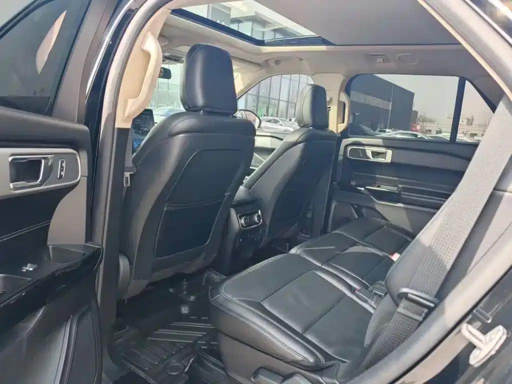 2020 Ford Explorer EcoBoost 285 4WD Fashion Edition 7-seater — миниатюра 6