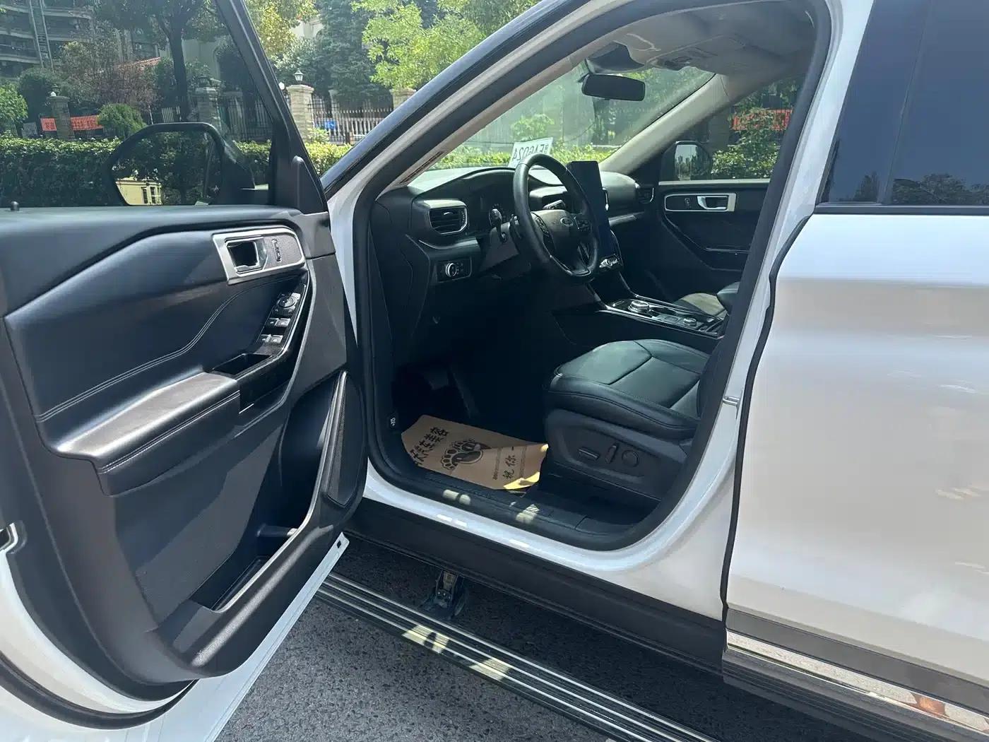 Explorer 2020 EcoBoost 285 4WD Fashion Edition 6-seater — миниатюра 5