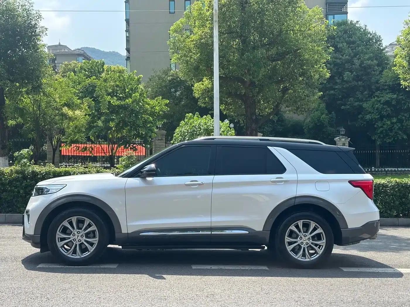 Explorer 2020 EcoBoost 285 4WD Fashion Edition 6-seater — миниатюра 10