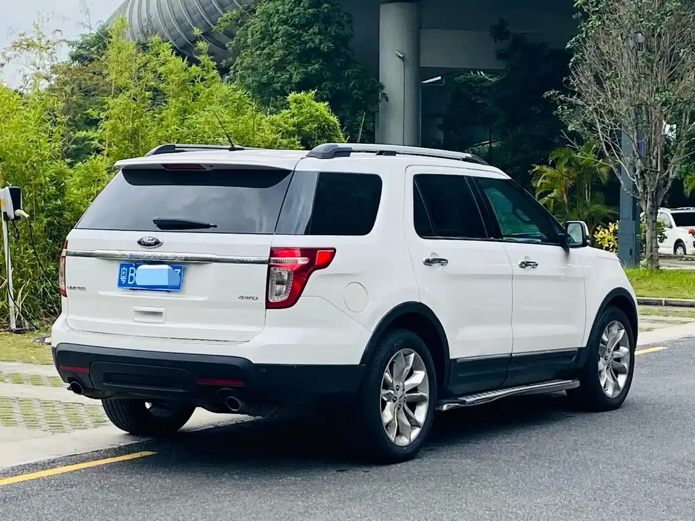 2013 Explorer 3.5L Premium (Imported) — миниатюра 3