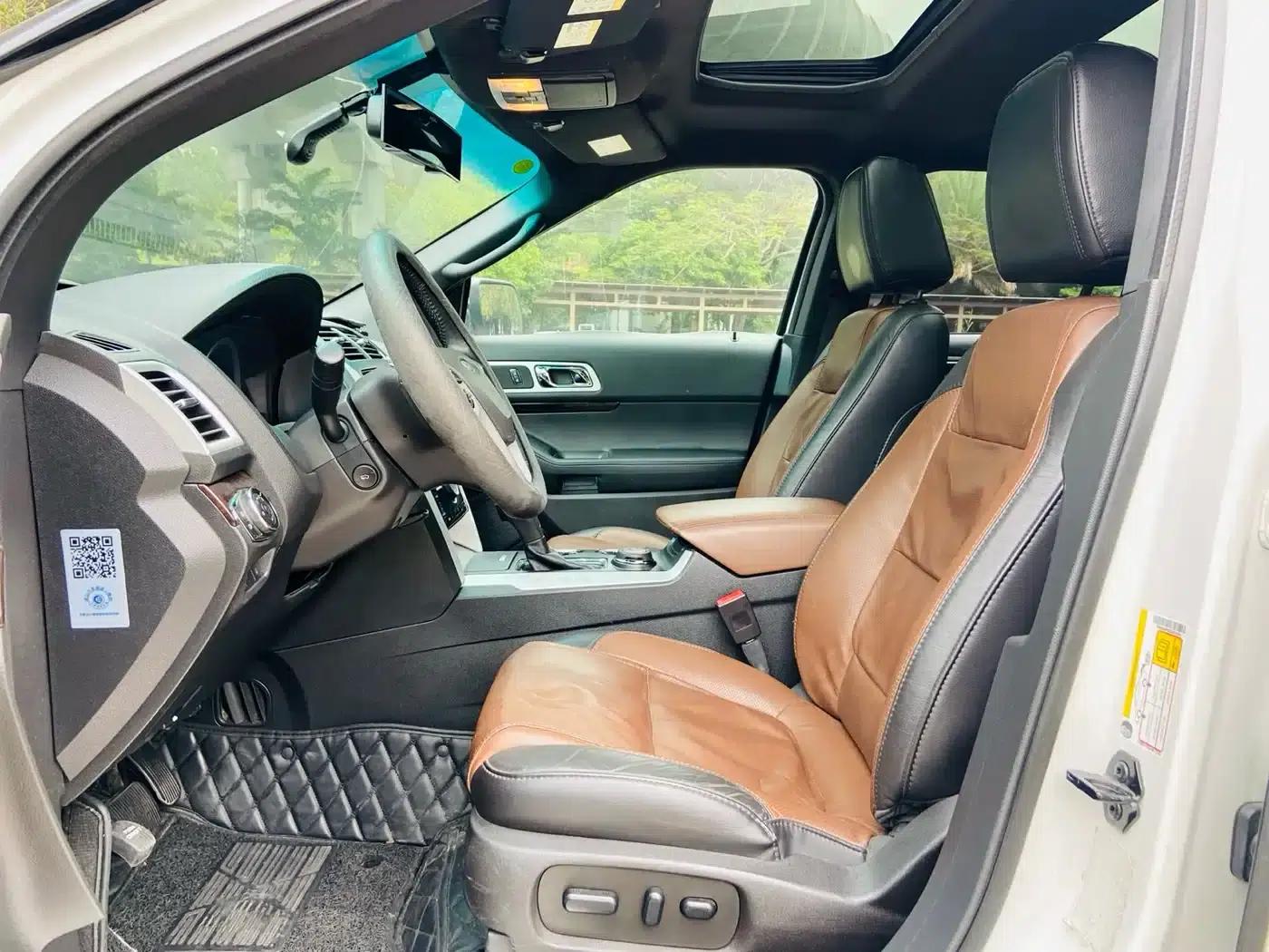 2013 Explorer 3.5L Premium (Imported) — миниатюра 5