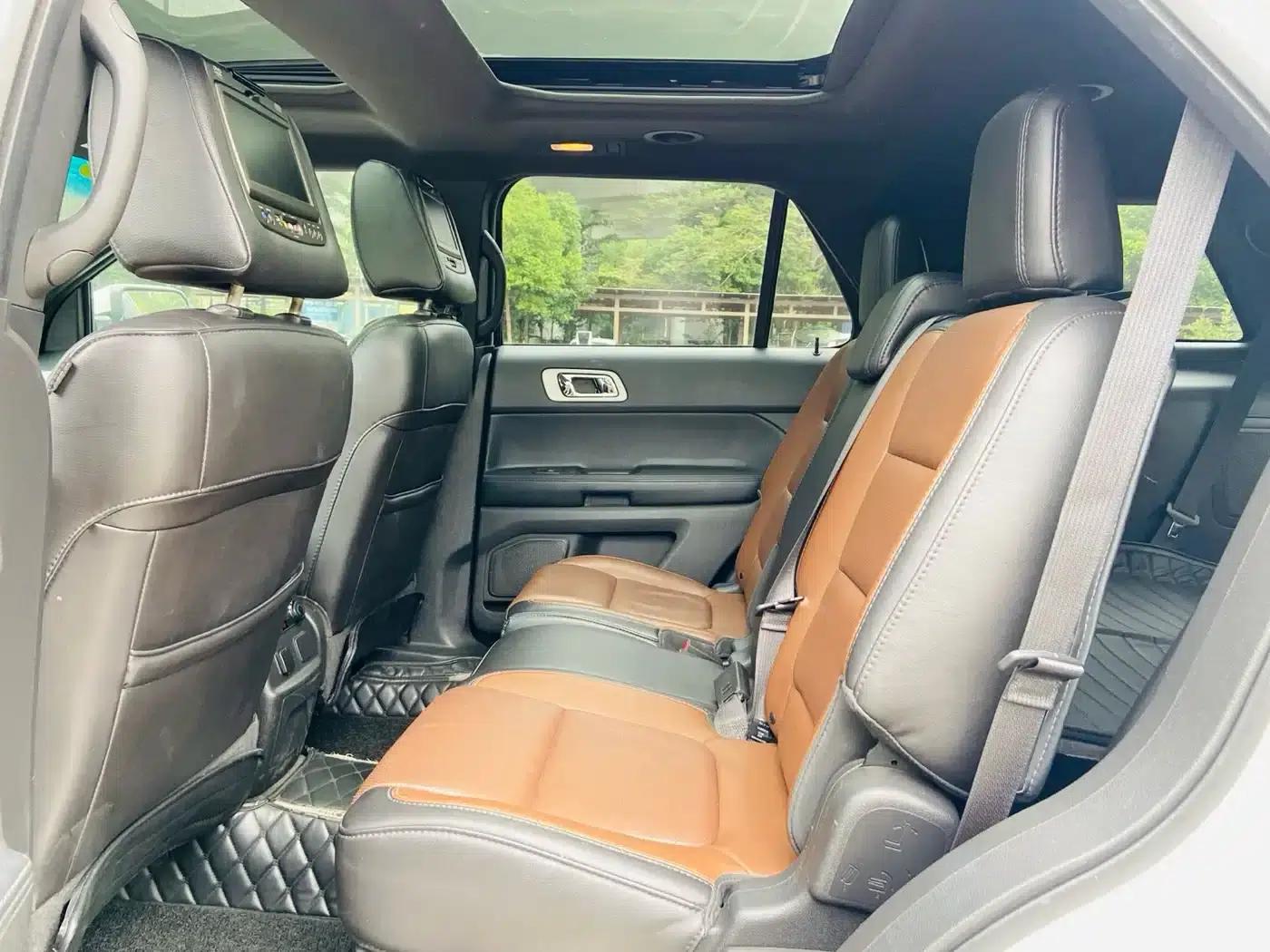 2013 Explorer 3.5L Premium (Imported) — миниатюра 6