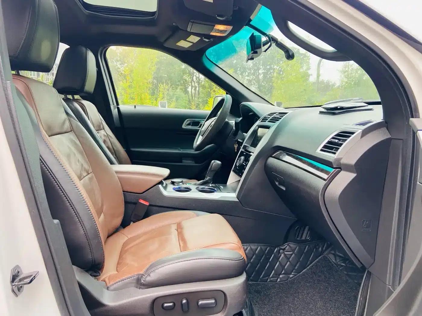 2013 Explorer 3.5L Premium (Imported) — миниатюра 8
