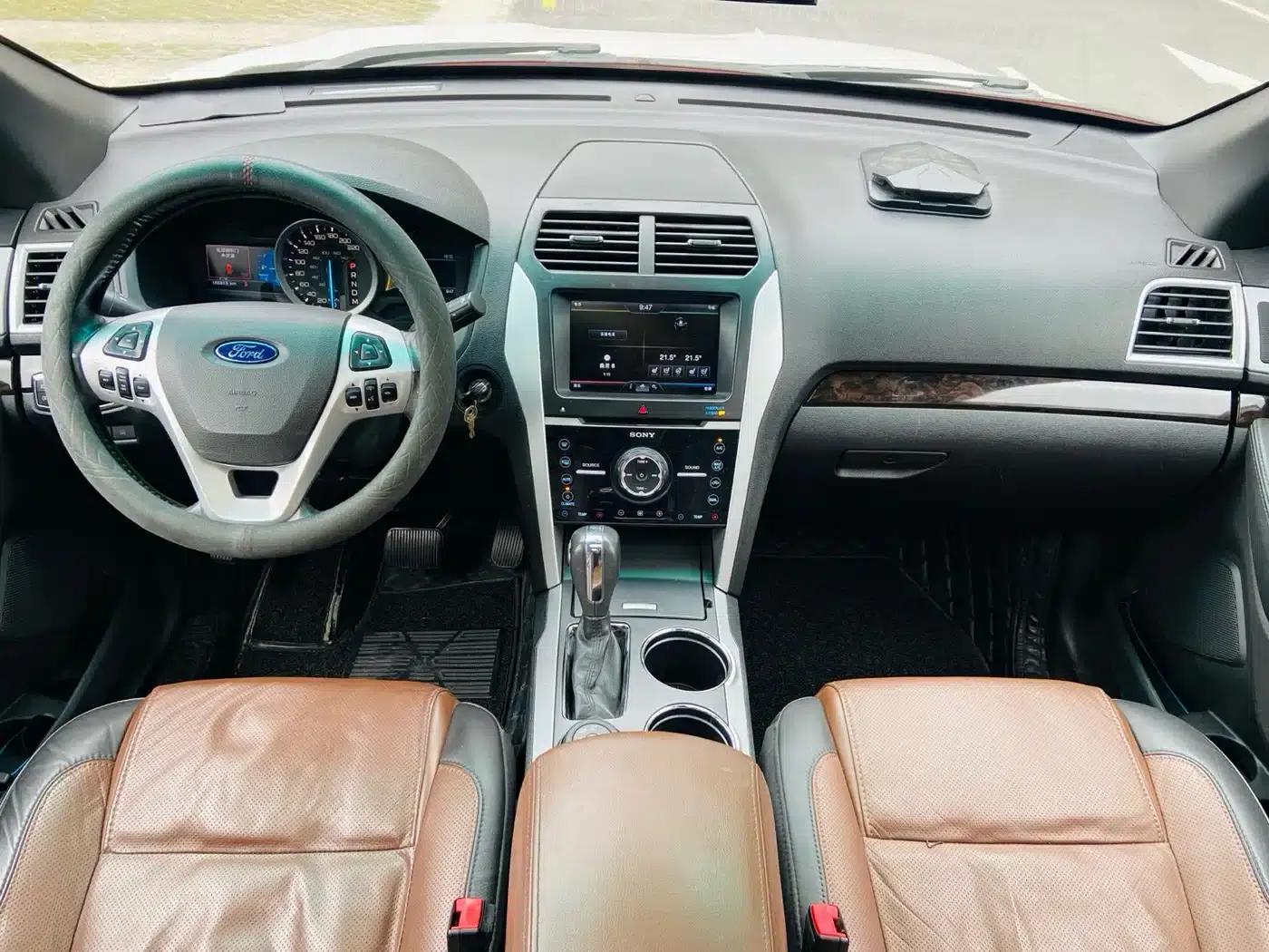 2013 Explorer 3.5L Premium (Imported) — миниатюра 9